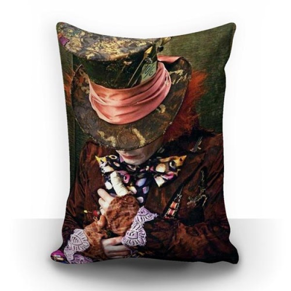 Almofada Pequena Alice no País das Maravilhas - Mod. 1