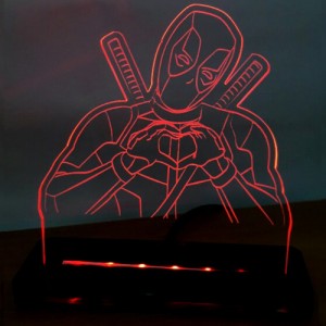 Luminária em Acrílico Deadpool